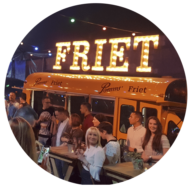 defrieschoolbus.nl | verhuur friet(foodtrucks) | Nederland | schoolbus friet evenement